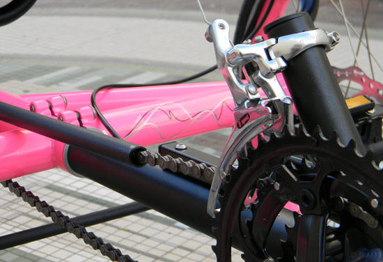 - The front gearing is controlled by a MicroShift front derailleur.