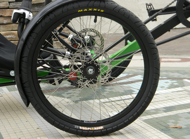  - The KMX 20/20 comes stock with the Maxxis Hookworm tires. They are a high-pressure, fast rolling tire. 