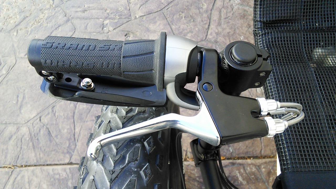 Dual Pull Brake Lever For Front Brakes (Right Side) - 