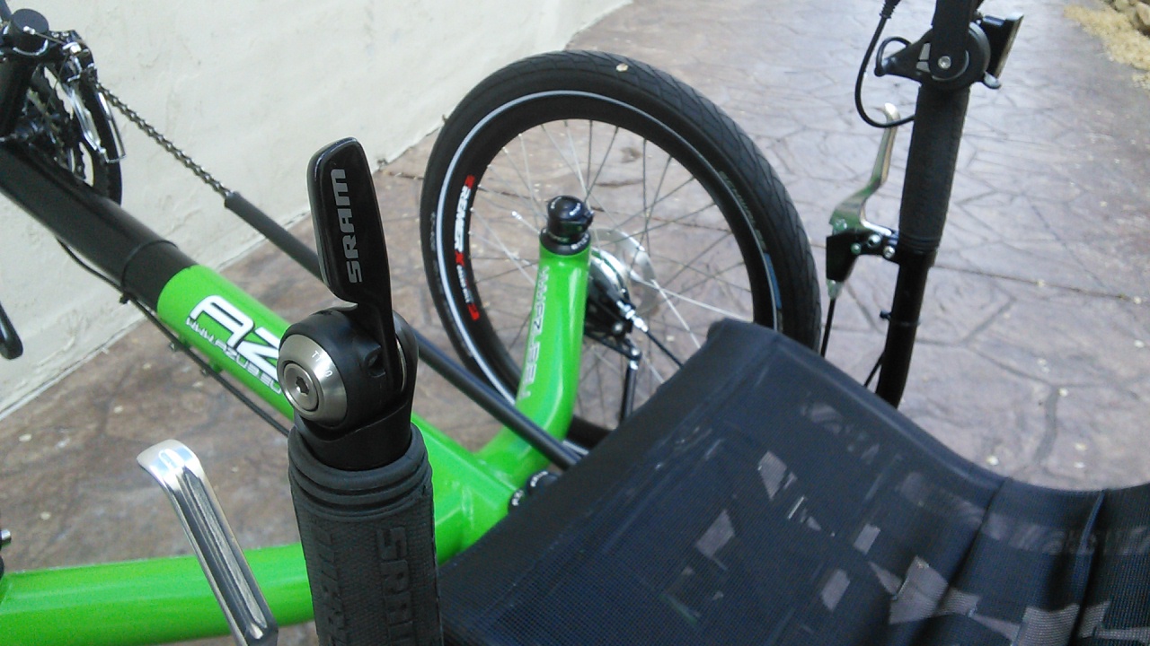 Azub T-Tris Folding Trike Light Green