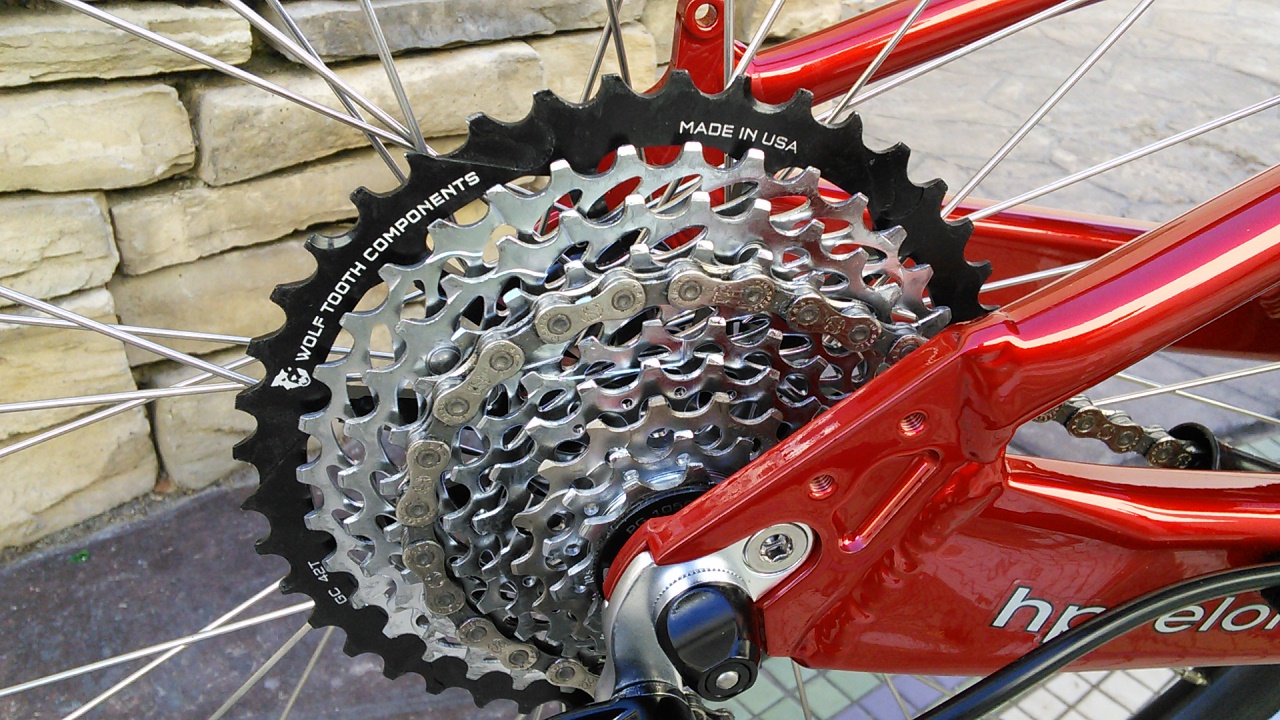  - Wolftooth 16 Tooth Cog also pictured. 