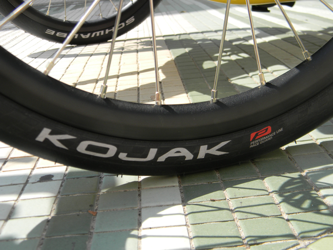 Schwalbe Kojak - These front tires are designed for speed and provide excellent grip on the road, even durring the rain.