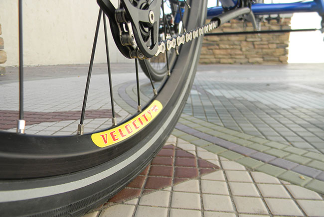  - The Velocity AeroHeat wheels are strong and lightweight. Made to handle stronger loads and higher pressure tires they pair with the Schwalbe Marathon Racers perfectly.