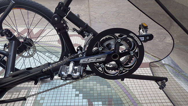  - On the front, the Annihilator X90 has the FSA Gossamer crank with integrated chain guard.