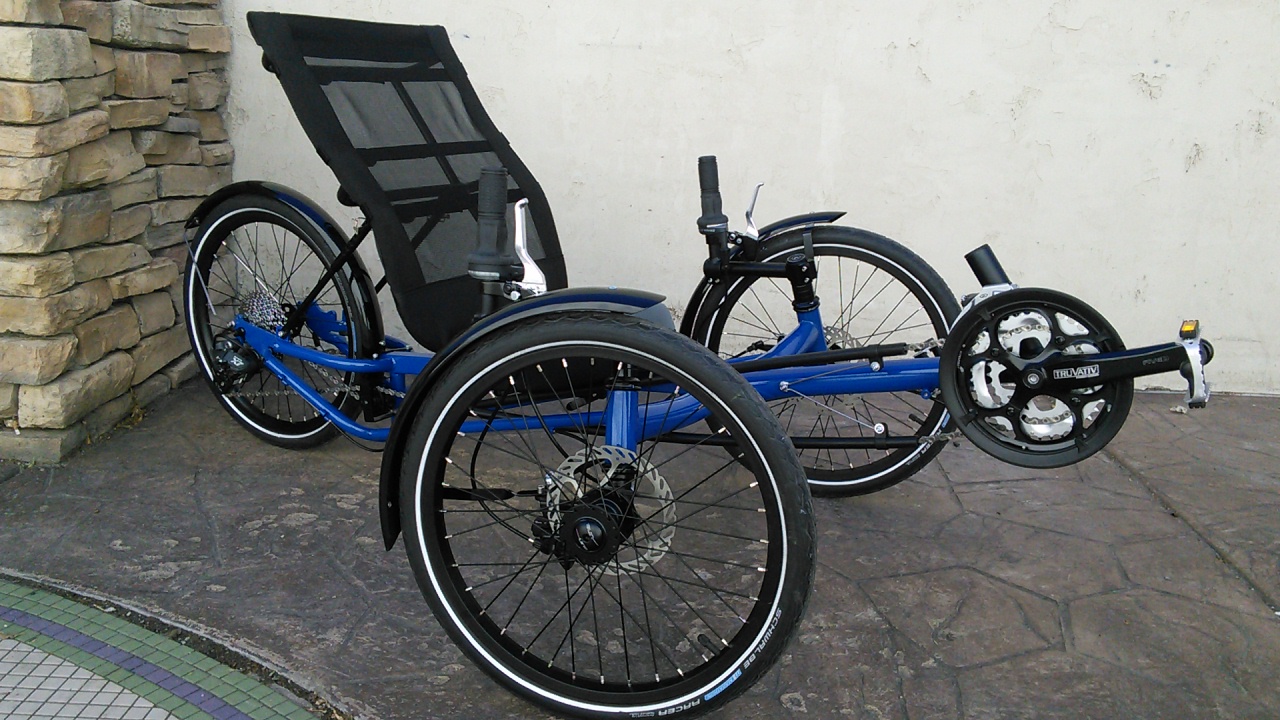 Sun EZ Tad DLX Trike Bengal Blue