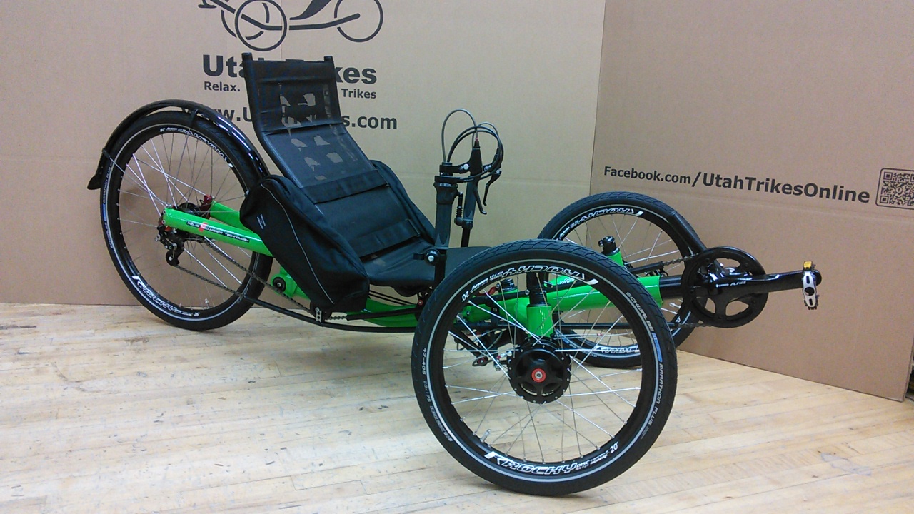 Azub Tri Con 26 Suspension Folding Trike Light Green RAL 6018 