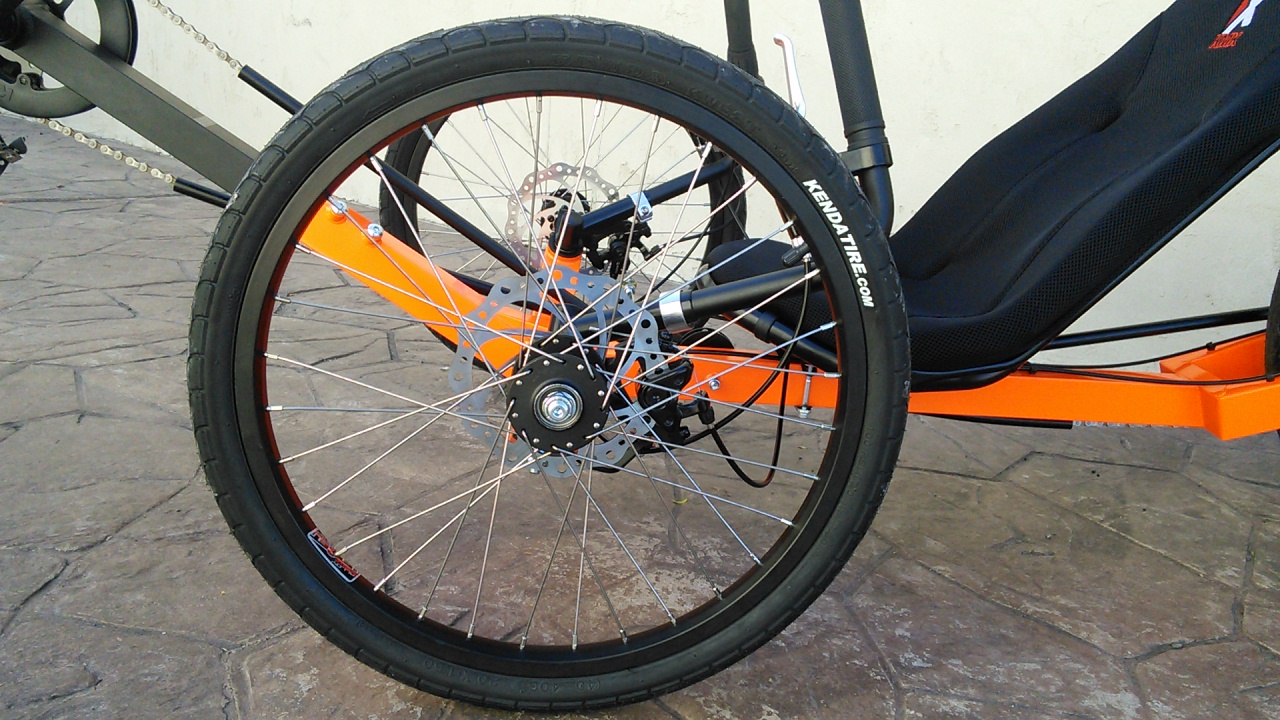 4378100_KMXTornadoF8RecumbentTrike