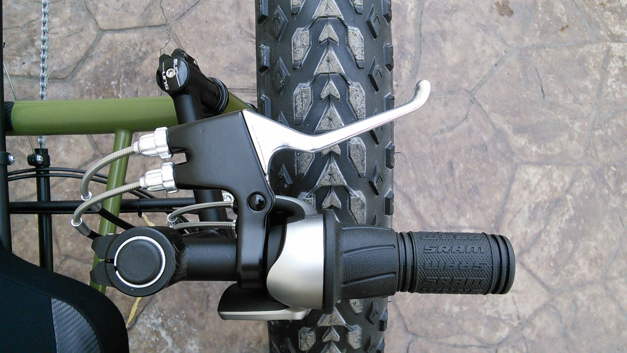 Dual Pull Brake Lever For Front Brakes (right side) - 