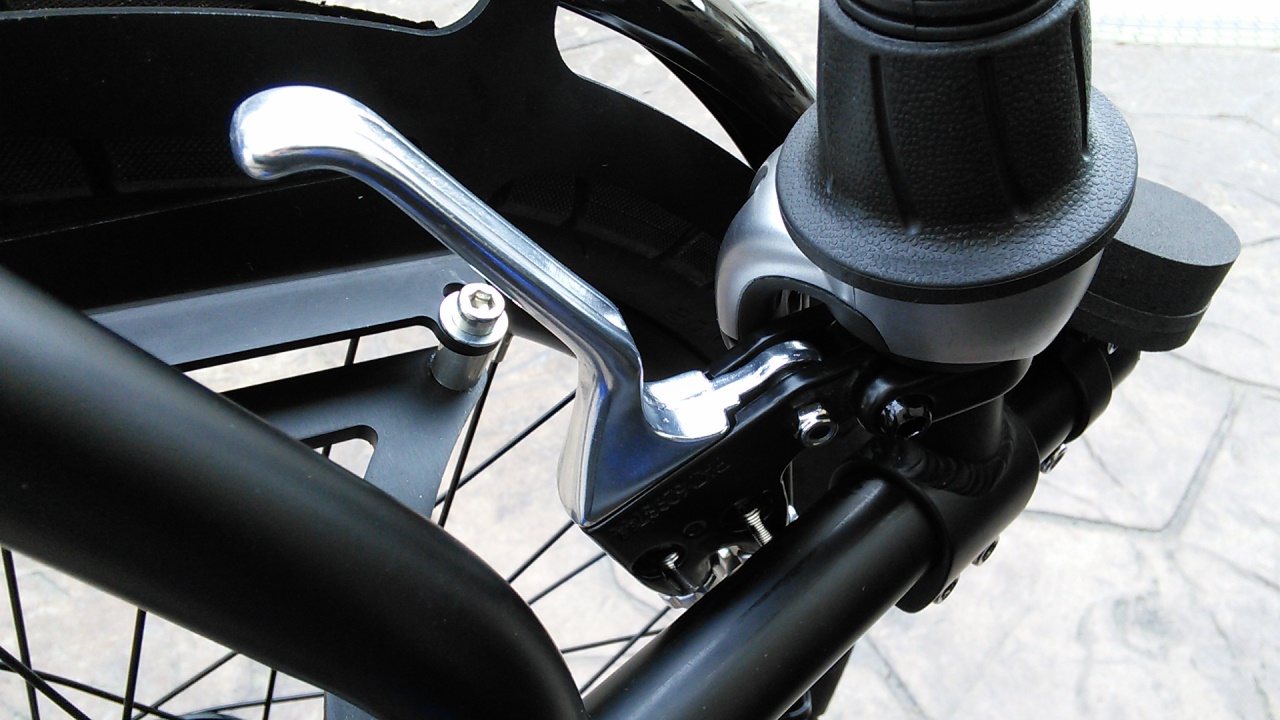 Dual Pull Brake Lever For Front Brakes (Right Side) - 