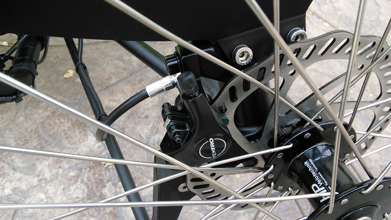  - Tektro Hydraulic Disc Brakes