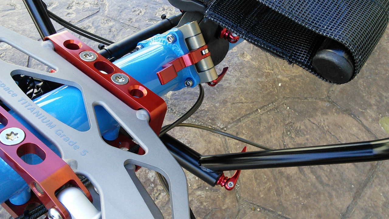 4916552_AzubTi-FLY26FullSuspensionTrike