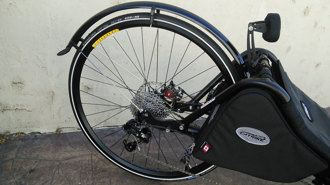 5004255_CatrikeExpeditionRecumbentTrike