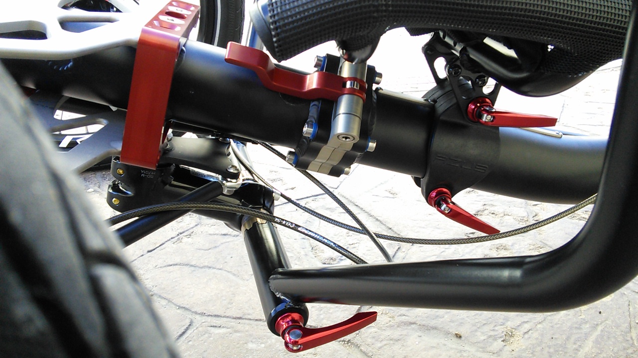 5036033_AzubTi-FLY26FullSuspensionTrike