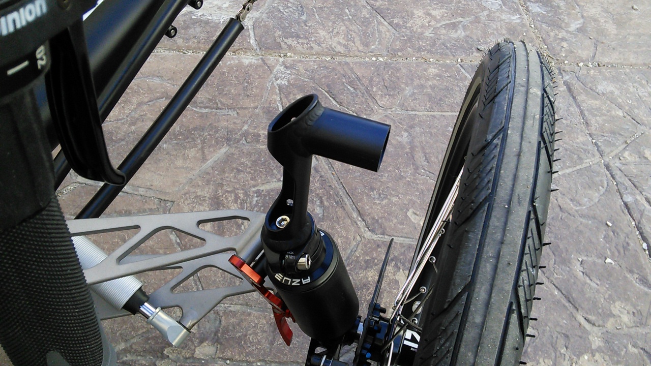 5040519_AzubTi-FLY26FullSuspensionTrike