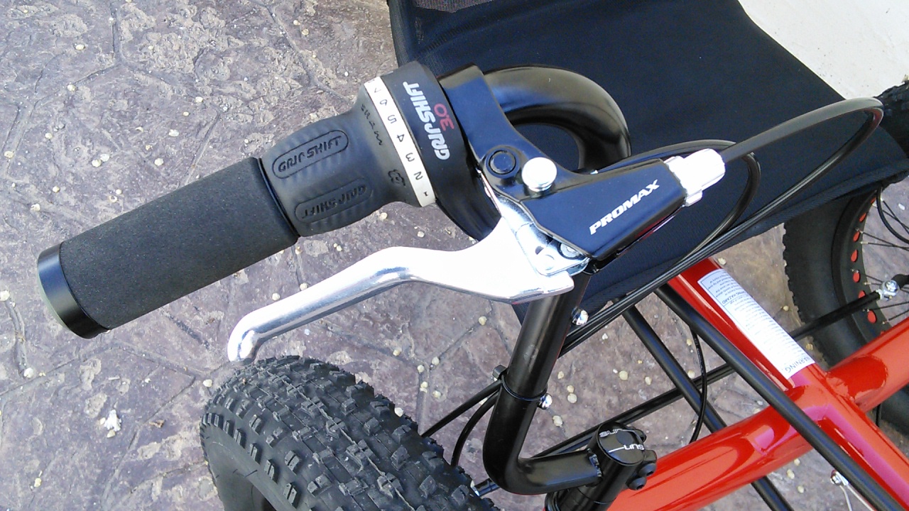 Locking Brake Lever Set - 