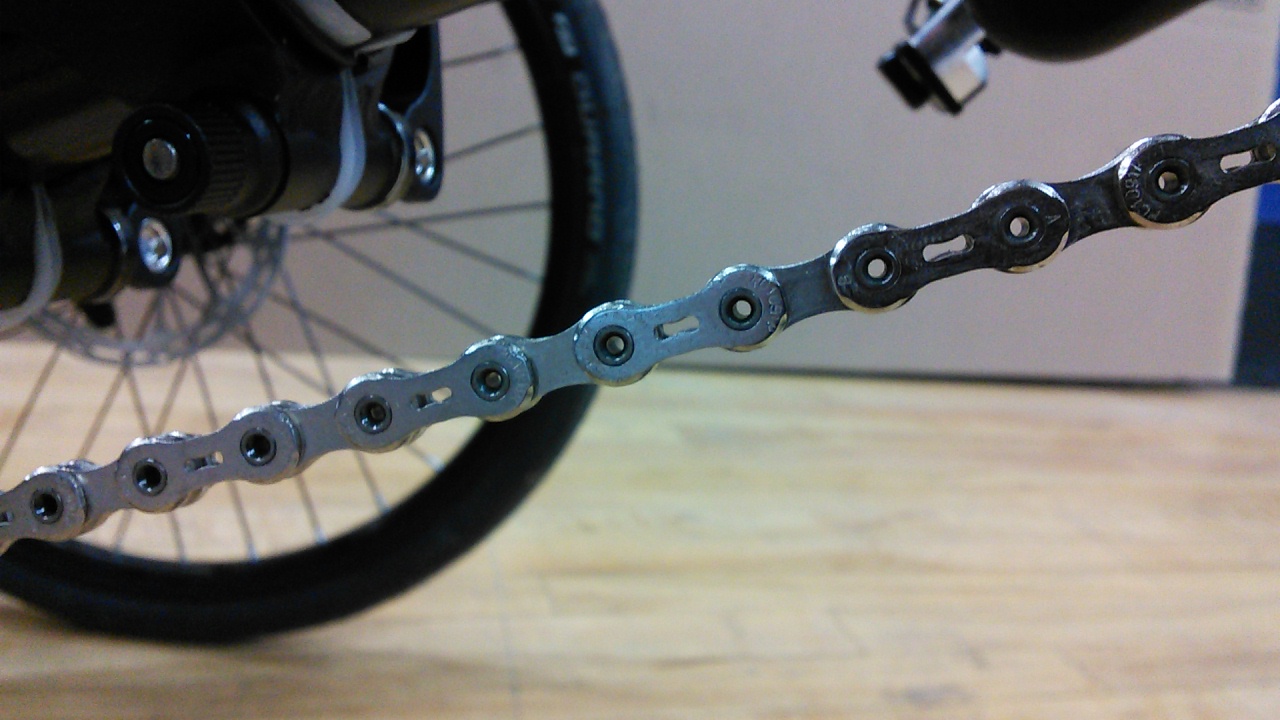 SRAM Hollow Pin Chain - 