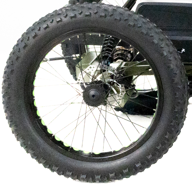 5586268_RevolutioneQuadRS-Pedal-Electric