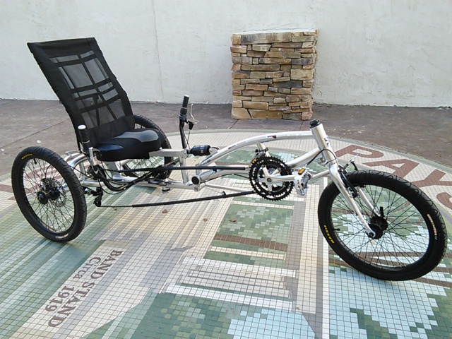 Sun EZ-3 USX HD Delta Trike