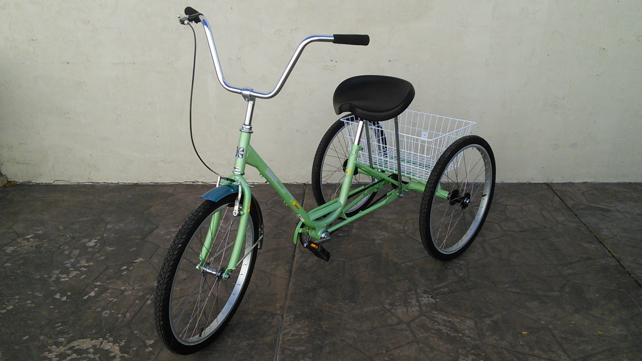 Sun Adult Trike 24-inch with Basket