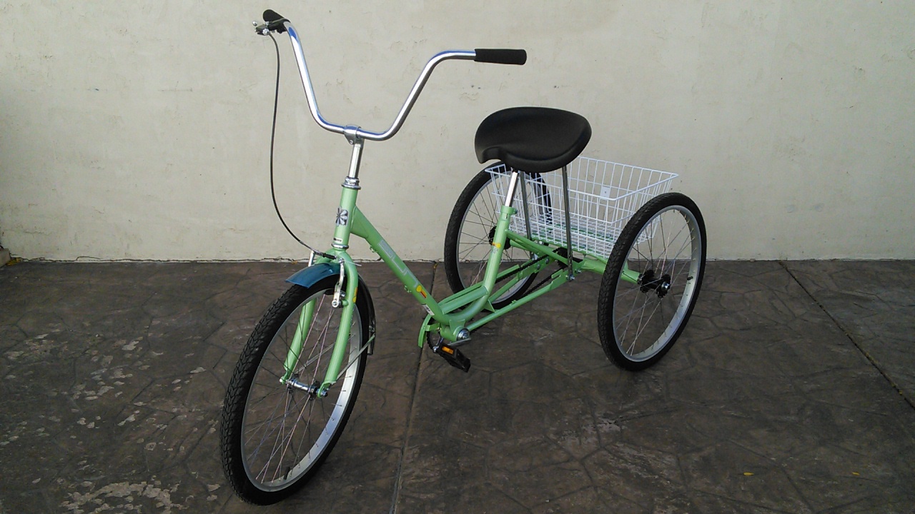 Sun Adult Trike 24 Inch w/basket