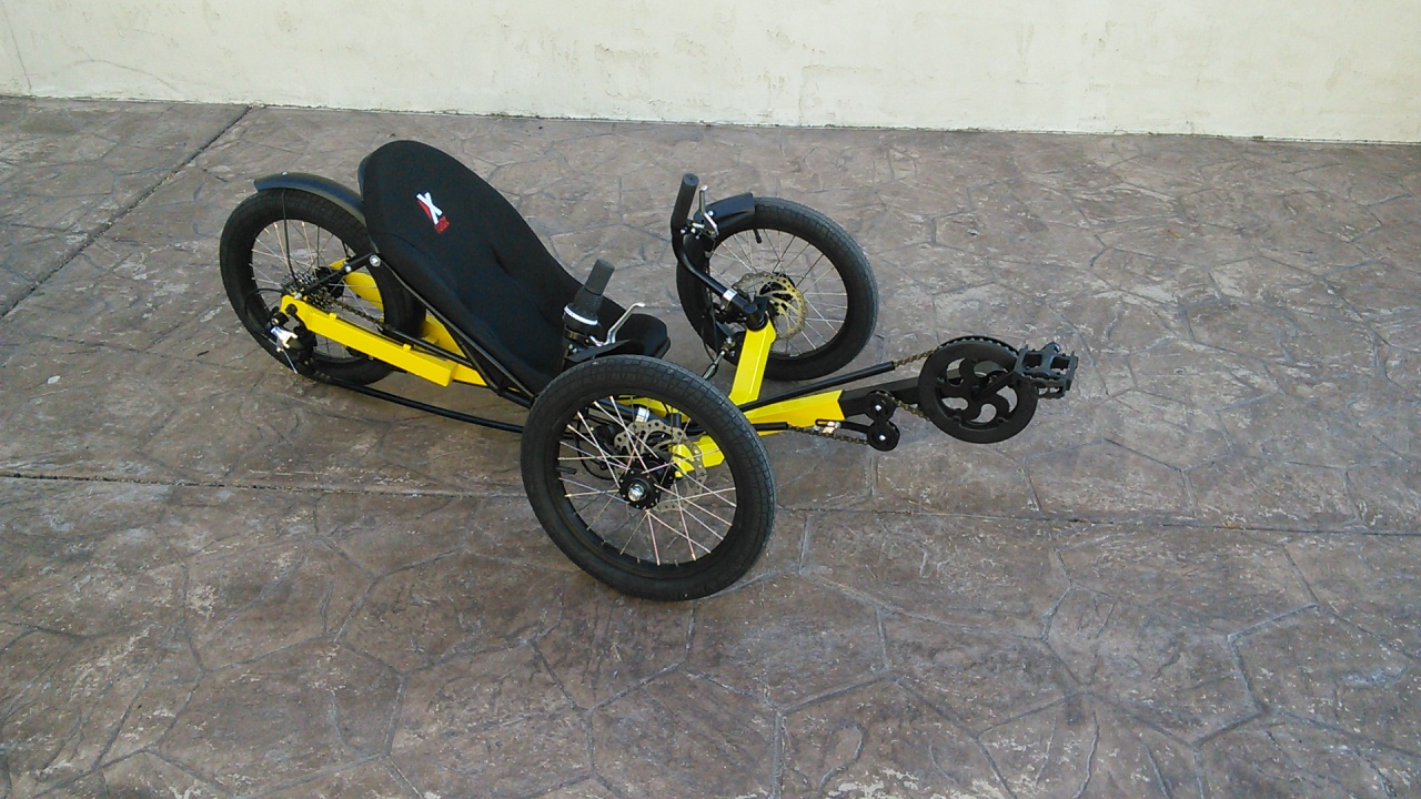 KMX Kompact R Trike for Small Riders