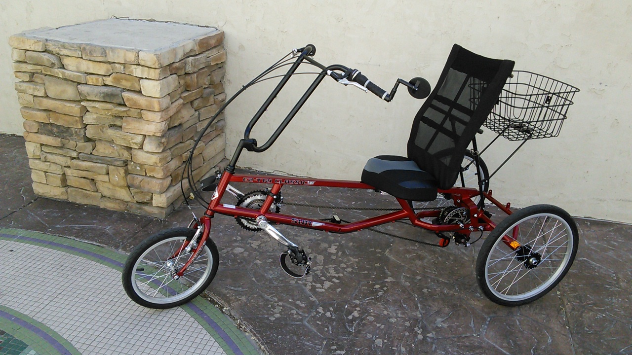 Sun EZ-Tri Classic SX Recumbent Delta Trike