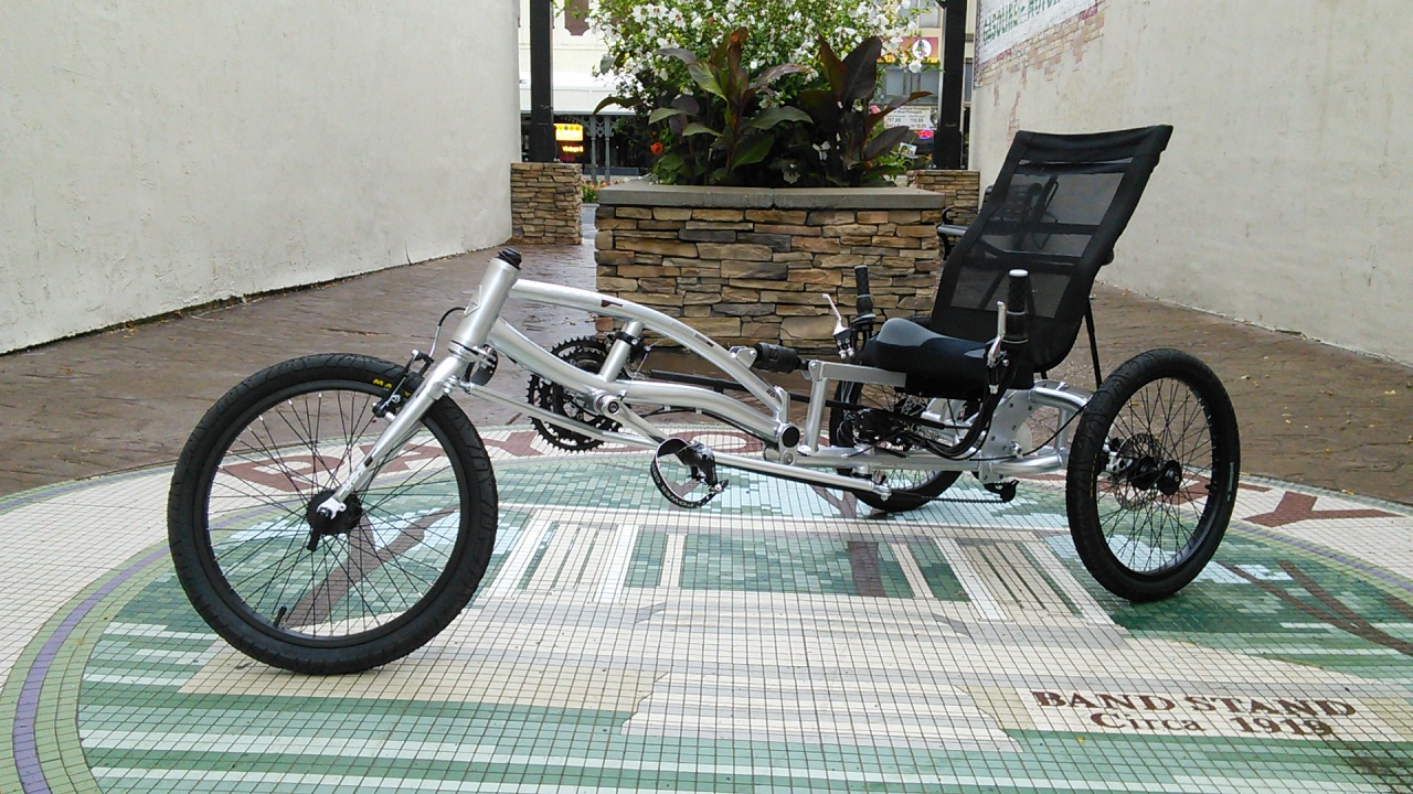 Sun EZ-3 USX HD Delta Trike