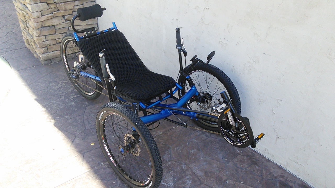 UT Custom Annihilator D90 Full Suspension Candy Blue