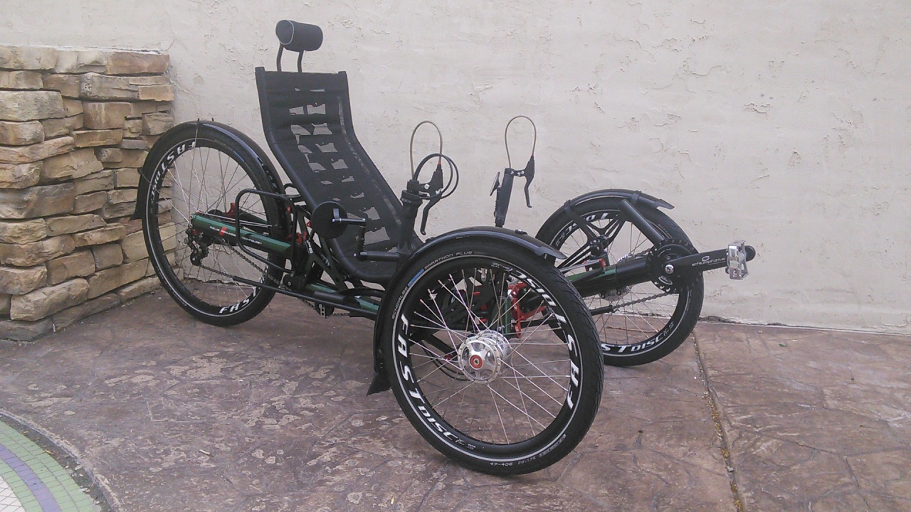 Azub Ti-FLY 26 Full Suspension Recumbent Trike