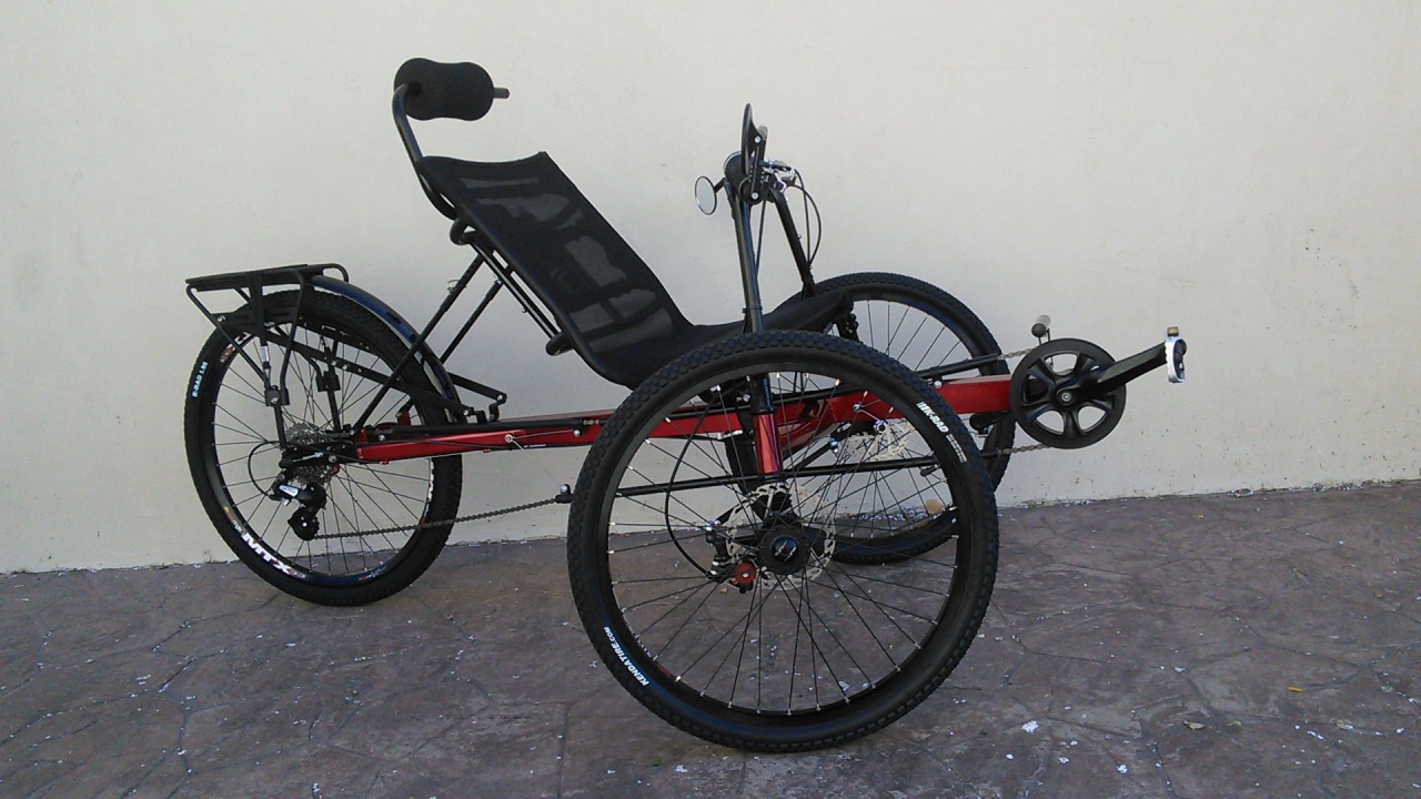 UTCustom SunSeeker Annihilator ECO24 Recumbent Trike