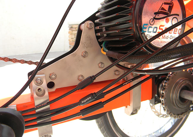 Both middrive clamps are shown here.