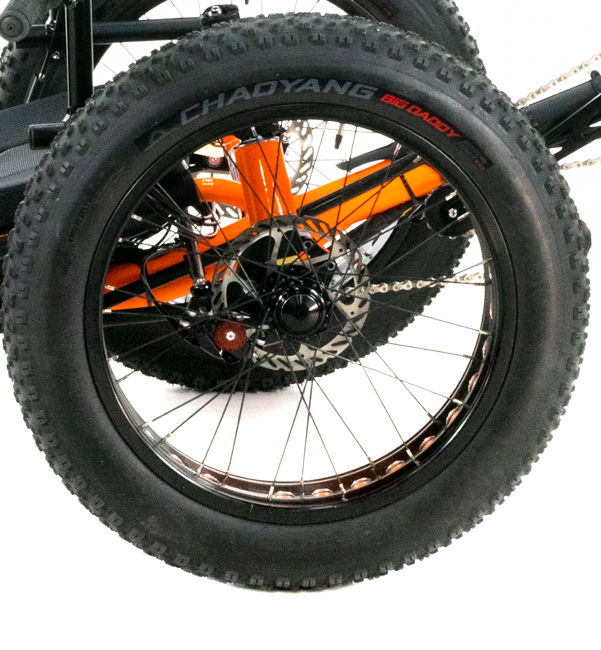 UTCustom 20x4.0 Front Fat Wheel - Sun P60 Rim - Revolution 20mm Hub - Black Spokes